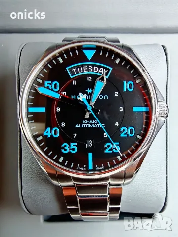 Hamilton Khaki Aviation Pilot Day-Date - Air Zermatt Special Edition 
Khaki Aviation
Pilot Day-Dat