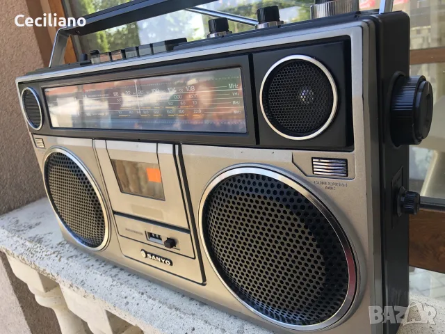радиокасетофон SANYO M-9930K, снимка 3 - Радиокасетофони, транзистори - 56243514