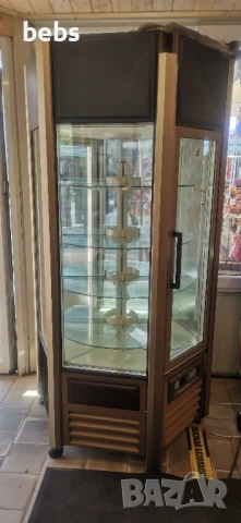 Сладкарска хладилна витрина , снимка 3 - Витрини - 50778099