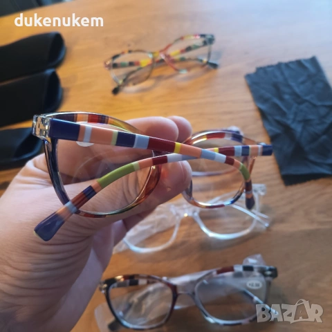 Комплект 5 броя очила за четене, +2.50, леки и удобни, снимка 10 - Слънчеви и диоптрични очила - 53164151