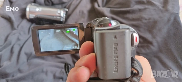 Камкордер JVC Everio GZ-E15BE, снимка 5 - Камери - 51155117