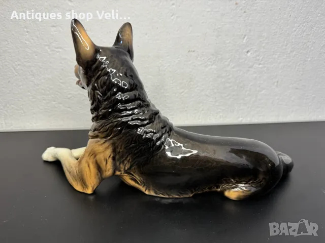 Немска Колекционерска Порцеланова Фигура  GOEBEL №6926 , снимка 4 - Антикварни и старинни предмети - 50390644