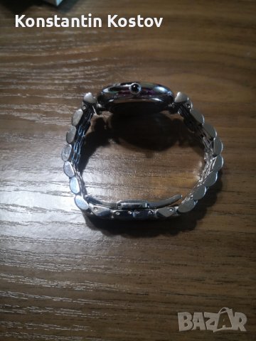 Оригинален дамски часовник Emporio/Armani, снимка 5 - Луксозни - 37526720