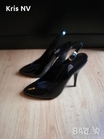 Елегантни обувки , снимка 1 - Дамски обувки на ток - 30813344