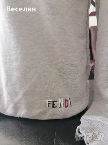  Блуза  Fendi, М, снимка 2 - Блузи - 47575844