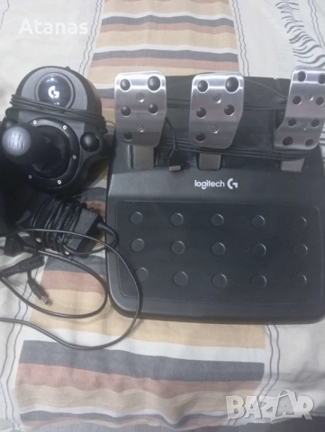 Волан Logitech G920 + скоростен лост, снимка 2 - Джойстици и геймпадове - 53931639
