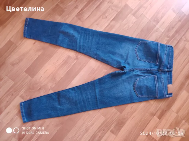 Дамски дънки Bershka 40 размер, снимка 2 - Дънки - 47671532