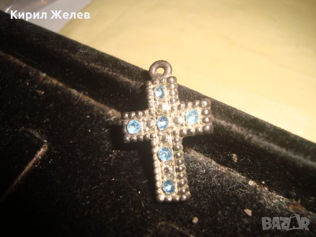 КРАСИВО АРТ КРЪСТЧЕ с ИНКРУСТИРАНИ СИНИ КРИСТАЛИ 21799, снимка 3 - Колиета, медальони, синджири - 33792394