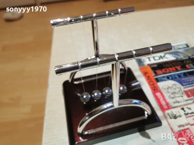 Люлката на Нютон 18Х18Х12см 1401261722, снимка 14 - Колекции - 53098975