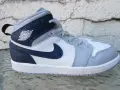 Детски маратонки Nike Air Jordan 1 Mid , снимка 1