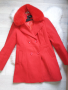 Червено палто, снимка 1