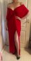 Дамска червена рокля с цепка, снимка 1 - Рокли - 31457417