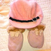 Бебешки ръкавици и шапка розови комплект, снимка 5 - Шапки, шалове и ръкавици - 30801905