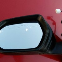 Стъкло за огледало ляво на Тойота Ярис, снимка 1 - Автомобили и джипове - 40548386