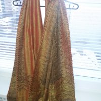 Дамски шал с ресни, снимка 2 - Шалове - 35612465