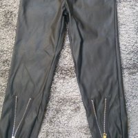 Кожен панталон в черен цвят с цип отпред, снимка 3 - Панталони - 31016263