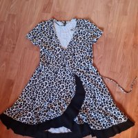 H&M DIVIDED секси рокля с животински принт в черно и бяло , снимка 6 - Рокли - 37481363