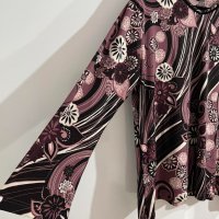 Макси силно еластична блуза в красив флорален десен с подплънки на рамене, снимка 2 - Блузи с дълъг ръкав и пуловери - 42896672