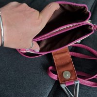 Мини чанта с две отделения с две дъжки - дълга и за ръка / реплика , снимка 6 - Чанти - 29648204