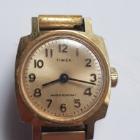 Дамски механичен позлатен часовник Timex, снимка 2 - Антикварни и старинни предмети - 39093860
