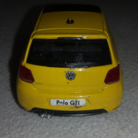 Bburago Volkswagen POLO GTI MARK 5 - 1/32, снимка 4 - Колекции - 36466280