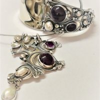 Сребърен комплект с естествени аметисти и перли, снимка 1 - Бижутерийни комплекти - 42144802
