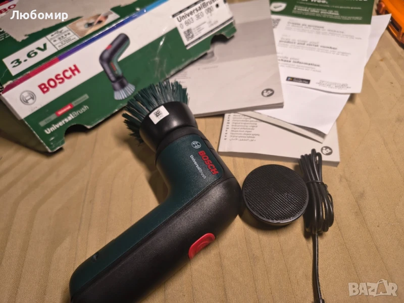 Четка за почистване с батерии Bosch UniversalBrush 3.6V , снимка 1