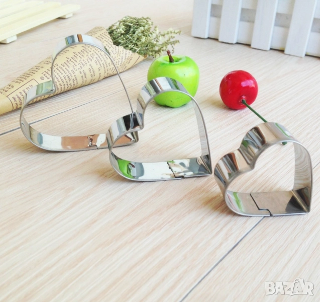 🍪 Комплект от 12 алуминиеви форми за бисквити , снимка 1