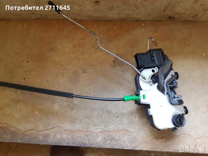 OPEL ASTRA J след 2010 г. предна дясна врата заключващ механизъм, снимка 1