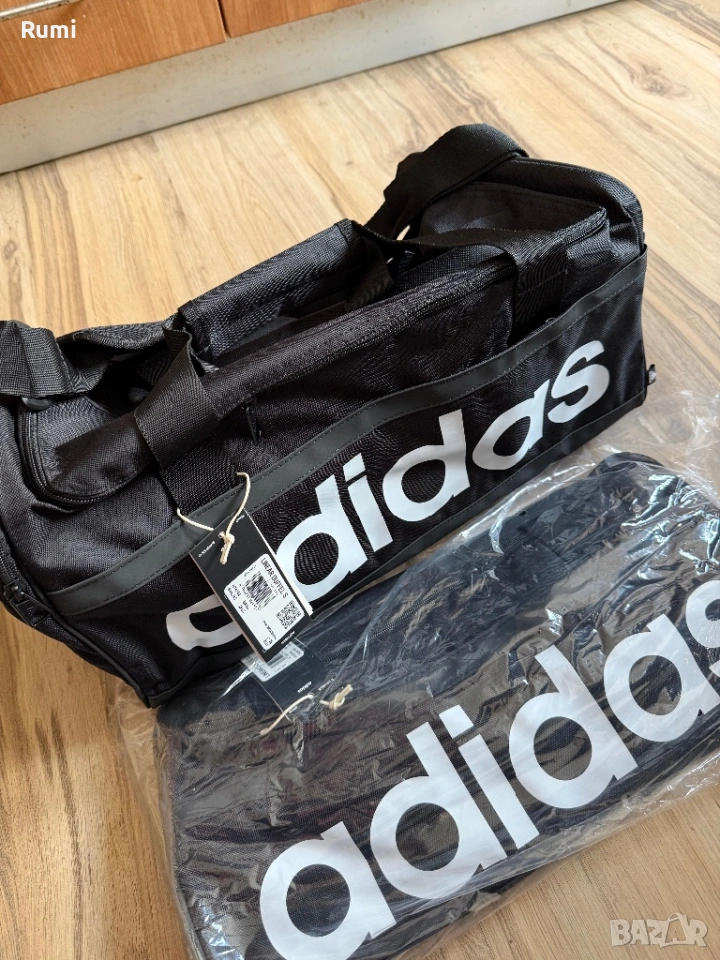 Чисто нов малък оригинален Сак Adidas Essentials Linear Duffel S !, снимка 1