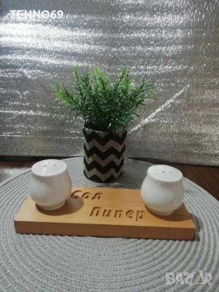 Солнички на дървена подложка от БУК, снимка 1