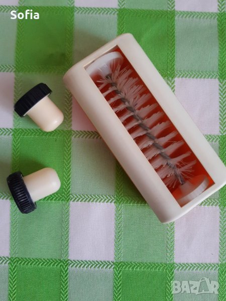 Колекция СОЦ: придобивки за почистване на масата от 80те и 2ве тапи за домашното пиво, снимка 1