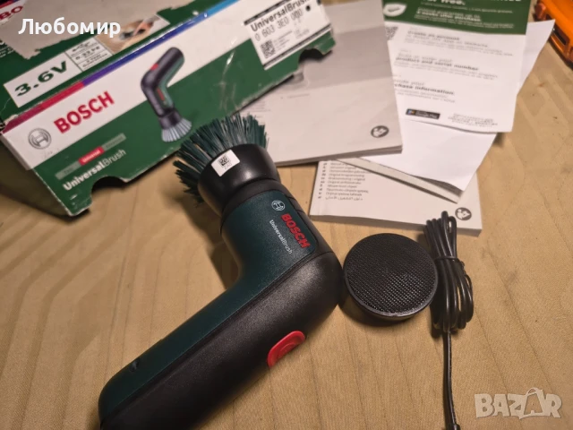 Четка за почистване с батерии Bosch UniversalBrush 3.6V 