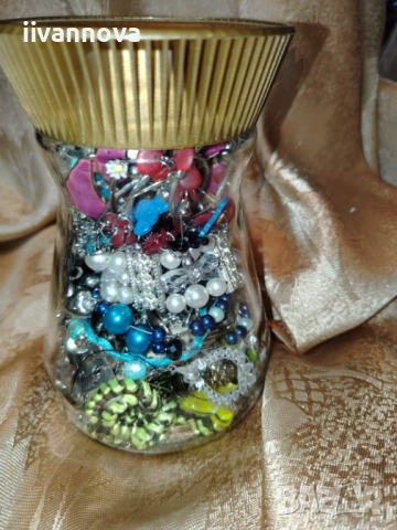 Буркан със съкровища, снимка 4 - Бижутерийни комплекти - 53212338