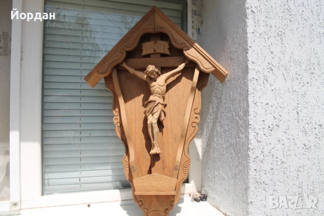 Масивна дърворезба от дъб