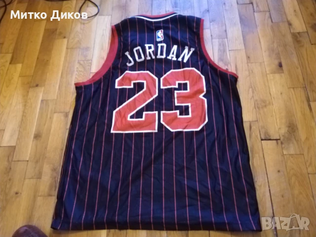 Майкъл Джордан №23 Чикаго Булс НБА баскетболна тениска отлична размер Л и М, снимка 15 - Баскетбол - 46128228