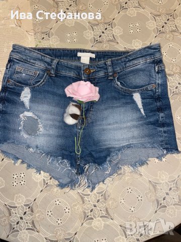 Уникални еластични къси дънкови панталони H&M нови , снимка 4 - Къси панталони и бермуди - 36595948