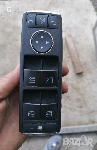 Мерцедес W204 Бутони Копчета Ел. Стъкла , снимка 2 - Части - 44793549