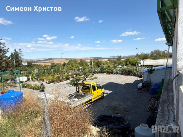 Отдава се под наем открита търговска площ-гр. Шумен, 5-ти км, с лице към главен път, снимка 3 - Парцели - 55967769