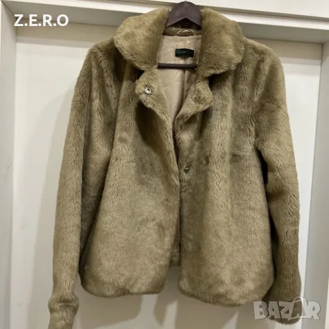 Дамско яке от еко пух Benetton като ново, размер S и M, снимка 3 - Якета - 56120722