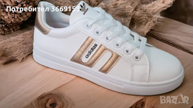 Дамски кецове Adidas, снимка 1 - Кецове - 44731404