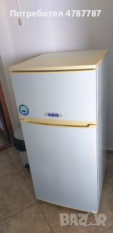 Хладилник с горна камера