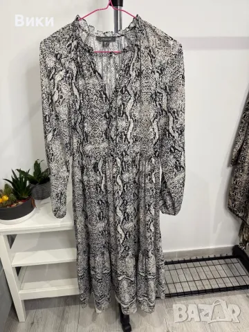 Красива рокля в размер М, снимка 9 - Рокли - 48152533