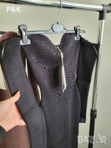 Рипс рокля с паднали рамене - миди дължина, снимка 2 - Рокли - 52459160