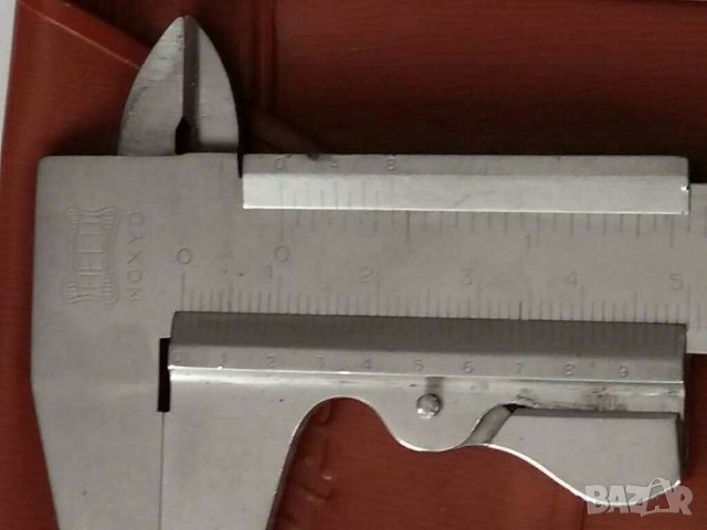 Шублер HELU NOXYD мери едновременно в мм. и инчове, снимка 3 - Шублери - 30938508