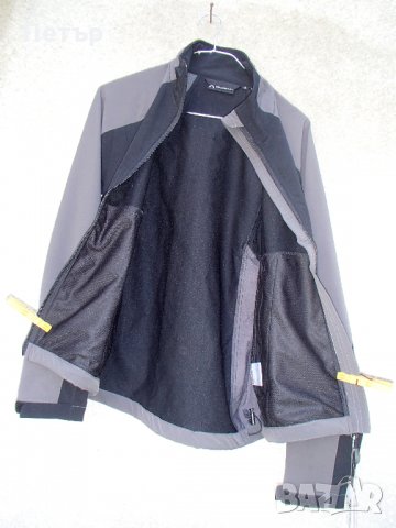 Продавам ново пролетноесенно/ лятно разтегливо бързосъхнещо яке Montura, снимка 7 - Якета - 30049678