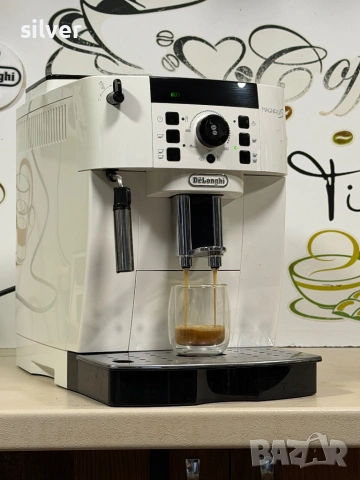 Кафемашина кафе автомат delonghi magnifica S с гаранция, снимка 3 - Кафемашини - 54131915