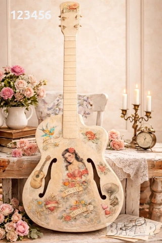 Ръчно декорирана китара
