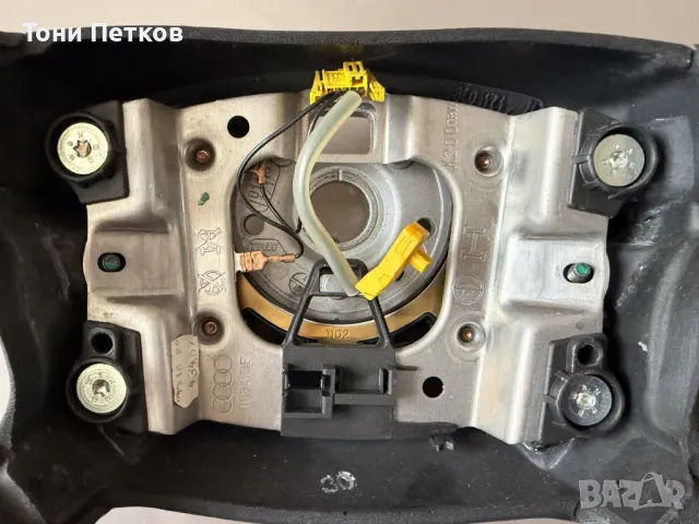 Кожен волан с въздушна възглавница за Ауди А3 8L, снимка 3 - Части - 48505151