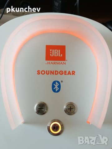 Стойка със зарядно за слушалки JBL Soundgear Raiser, снимка 6 - Bluetooth слушалки - 29881983